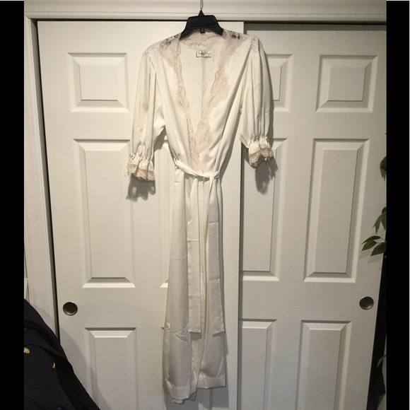 Dior Other - CHRISTIAN DIOR VINTAGE WHITE SATIN BRIDAL ROBE NIGHTGOWN PAJAMAS sz M, AMAZING!